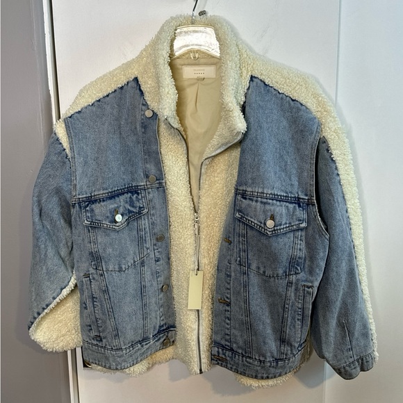 Blank NYC Jackets & Blazers - NWT BlankNYC, Sherpa Jean jacket, SZ L, country chic, zip, button closure